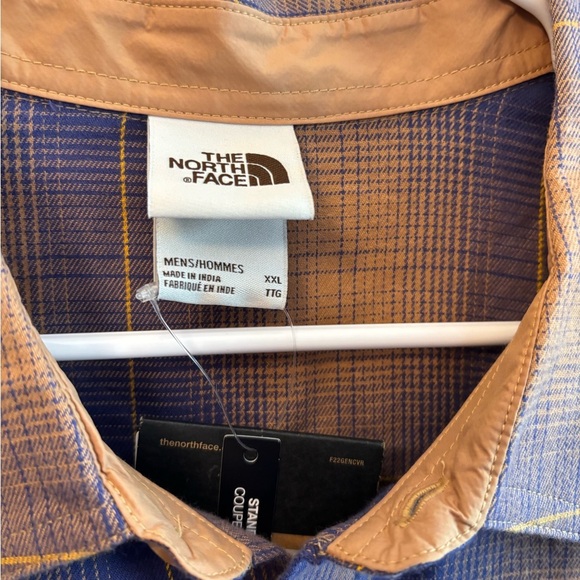 North Face Men's Blue and Tan Plaid Button-Up Shirt Size XXL - Picture 3 of 7